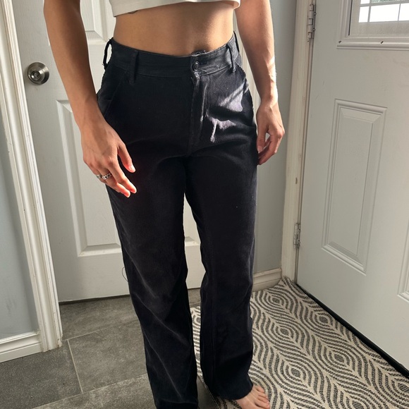 Brandy Melville Sunny Curduroy Cargo Pants - Picture 6 of 7
